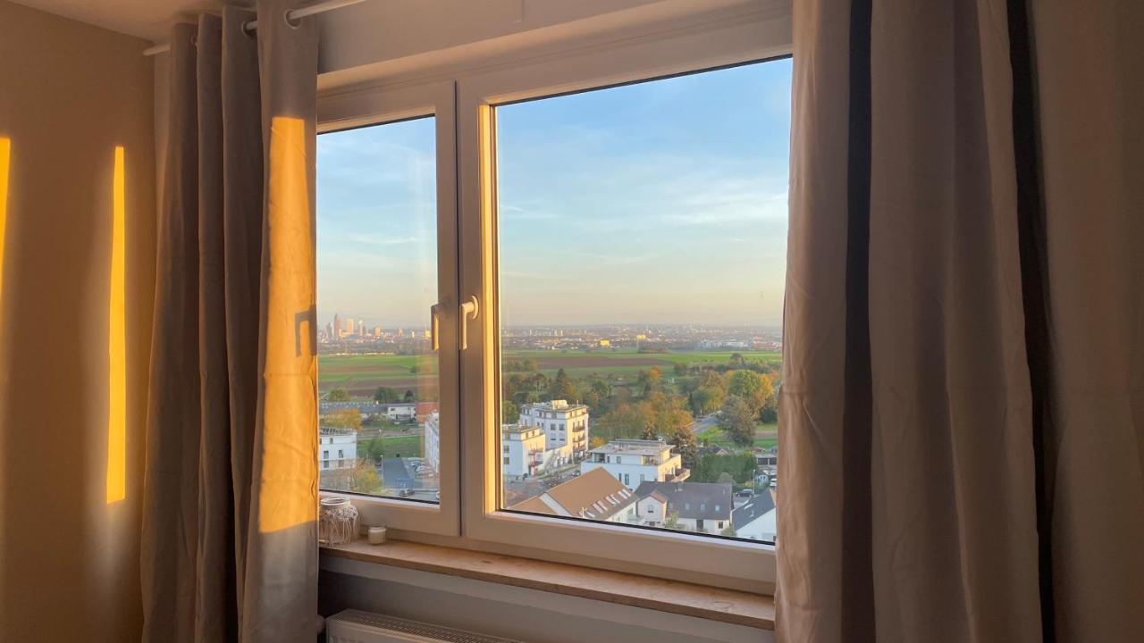 Moderne 2-Zimmer-Wohnung Mit Atemberaubender Skyline Aussicht Auf Frankfurt! شتاينباخ أم تاونوس المظهر الخارجي الصورة